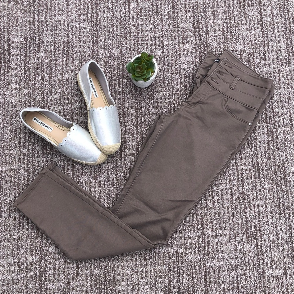 High waisted skinny pants